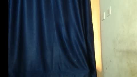 Snapshot of pinky_pussy0 chatting on 1, 10, 2025 amila online show from 1, 10, 2025