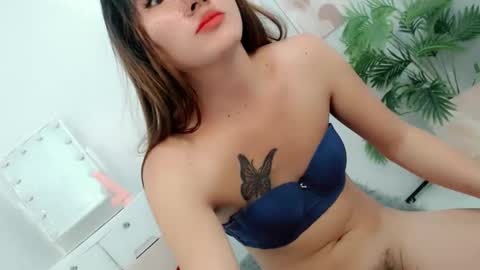 pinky_web03 online show from 10, 10, 2025