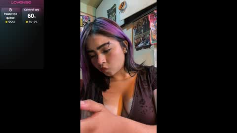 Snapshot of pinkybombon chatting on 2, 4, 2026 renata online show from 2, 4, 2026