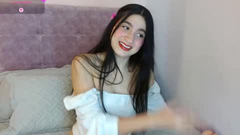 Snapshot of pinkyperla chatting on 15, 4, 2026 Perla online show from 15, 4, 2026