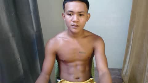 Snapshot of pinoy_fucker18 chatting on 10, 4, 2026 pinoy_fucker18 online show from 10, 4, 2026