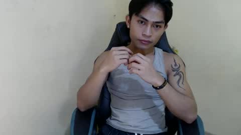 Snapshot of pinoy_palautogxxx chatting on 5, 12, 2025 pinoy_palautogxxx online show from 5, 12, 2025