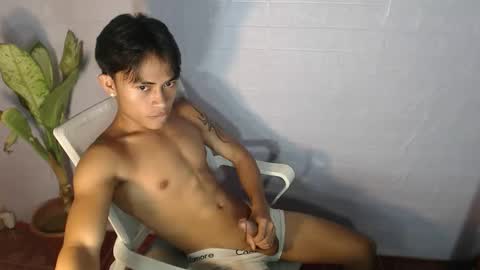 Snapshot of pinoy_palautogxxx chatting on 7, 4, 2026 pinoy_palautogxxx online show from 7, 4, 2026