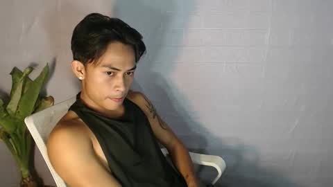 Snapshot of pinoy_palautogxxx chatting on 9, 4, 2026 pinoy_palautogxxx online show from 9, 4, 2026