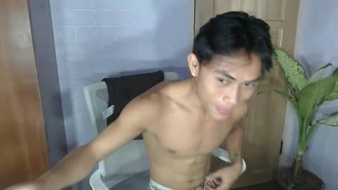 Snapshot of pinoy_palautogxxx chatting on 10, 4, 2026 pinoy_palautogxxx online show from 10, 4, 2026