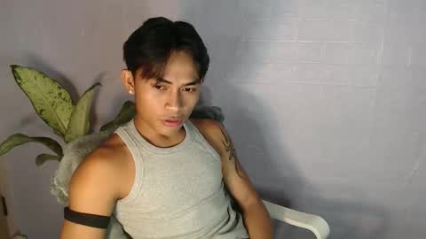 Snapshot of pinoy_palautogxxx chatting on 12, 4, 2026 pinoy_palautogxxx online show from 12, 4, 2026