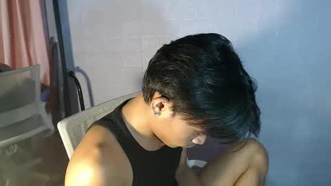 Snapshot of pinoy_palautogxxx chatting on 26, 4, 2026 pinoy_palautogxxx online show from 26, 4, 2026