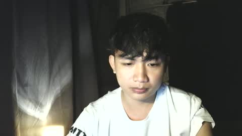 Snapshot of pinoy_petitehugecock chatting on 1, 11, 2025 alex online show from 1, 11, 2025