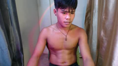Snapshot of pinoy_shyboy69 chatting on 10, 4, 2026 pinoy_shyboy69 online show from 10, 4, 2026