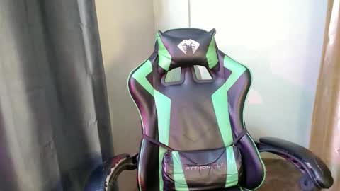 Snapshot of pinoy_shyboy69 chatting on 13, 4, 2026 pinoy_shyboy69 online show from 13, 4, 2026
