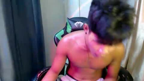 Snapshot of pinoy_shyboy69 chatting on 14, 4, 2026 pinoy_shyboy69 online show from 14, 4, 2026
