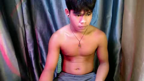Snapshot of pinoy_shyboy69 chatting on 27, 4, 2026 pinoy_shyboy69 online show from 27, 4, 2026