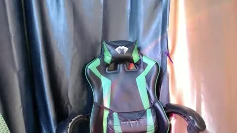 Snapshot of pinoy_shyboy69 chatting on 4, 5, 2026 pinoy_shyboy69 online show from 4, 5, 2026