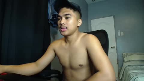 Adrianne online show from 25, 4, 2026