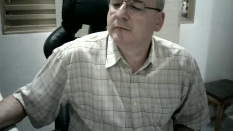 Snapshot of piovesanes chatting on 23, 12, 2024 piovesanes online show from 23, 12, 2024