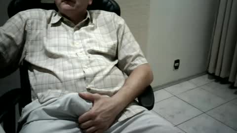 Snapshot of piovesanes chatting on 13, 2, 2025 piovesanes online show from 13, 2, 2025