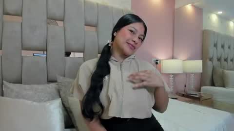Snapshot of pirlywild chatting on 12, 6, 2026 Pirly online show from 12, 6, 2026