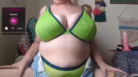 Em online show from 28, 12, 2024