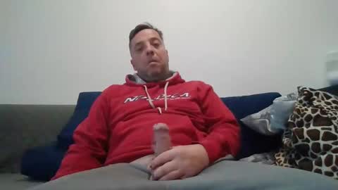 Snapshot of pislezg1 chatting on 5, 12, 2025 pislezg1 online show from 5, 12, 2025