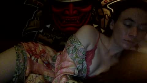 Snapshot of pixie_bella chatting on 16, 10, 2025 pixie_bella online show from 16, 10, 2025