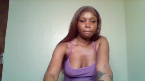 Snapshot of pixie_roman chatting on 3, 10, 2025 Majesty online show from 3, 10, 2025