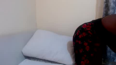 pixietease1 online show from 27, 9, 2025