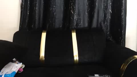 pixietease1 online show from 1, 2, 2026