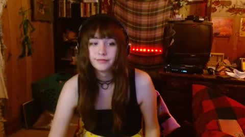 Snapshot of pixinun chatting on 22, 1, 2025 Izzy online show from 22, 1, 2025