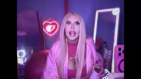 Snapshot of plasticfuckdoll chatting on 12, 10, 2025 Dumb bimbo fuck doll online show from 12, 10, 2025