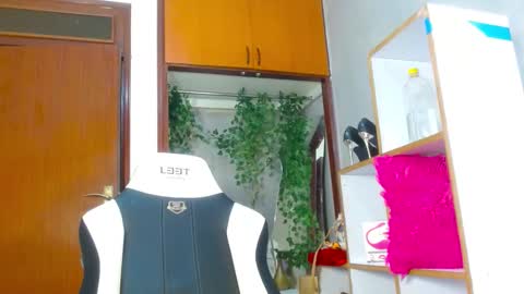 Snapshot of playboytit chatting on 4, 1, 2025 playboytit online show from 4, 1, 2025