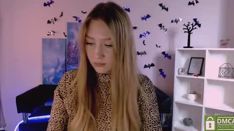 Snapshot of playful_sophie chatting on 24, 12, 2024 Sophie online show from 24, 12, 2024