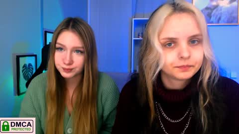 Snapshot of playful_sophie chatting on 30, 12, 2024 Sophie online show from 30, 12, 2024