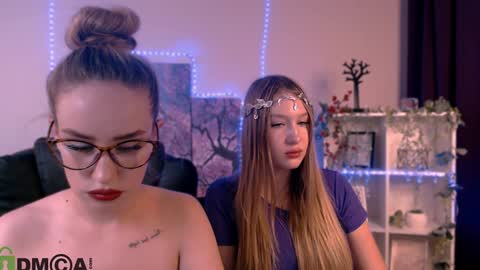 Snapshot of playful_sophie chatting on 24, 1, 2025 Sophie online show from 24, 1, 2025