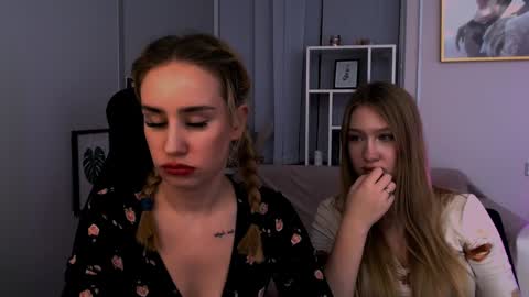 Snapshot of playful_sophie chatting on 29, 1, 2025 Sophie online show from 29, 1, 2025