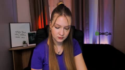 Snapshot of playful_sophie chatting on 30, 1, 2025 Sophie online show from 30, 1, 2025