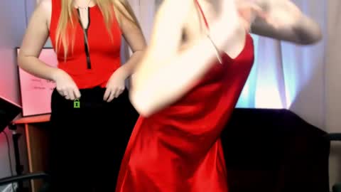 Snapshot of playful_sophie chatting on 31, 1, 2025 Sophie online show from 31, 1, 2025