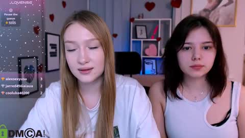 Snapshot of playful_sophie chatting on 4, 3, 2025 Sophie online show from 4, 3, 2025