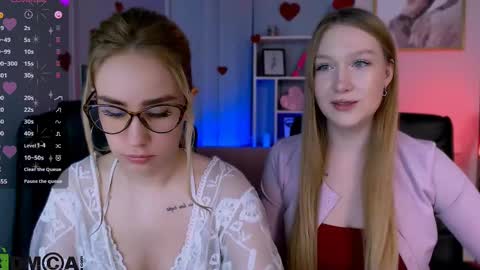 Snapshot of playful_sophie chatting on 12, 3, 2025 Sophie online show from 12, 3, 2025