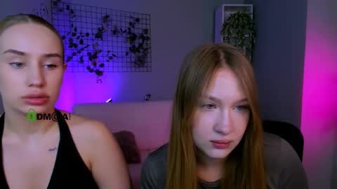 Snapshot of playful_sophie chatting on 23, 9, 2025 Sophie online show from 23, 9, 2025