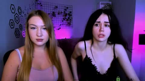 Snapshot of playful_sophie chatting on 14, 10, 2025 Sophie online show from 14, 10, 2025