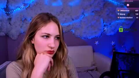 Snapshot of playful_sophie chatting on 11, 6, 2026 Sophie online show from 11, 6, 2026