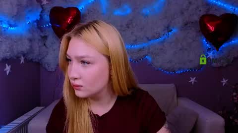 Snapshot of playful_sophie chatting on 27, 6, 2026 Sophie online show from 27, 6, 2026
