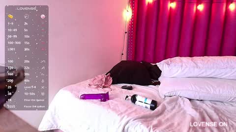 Snapshot of playfuljust_18 chatting on 10, 12, 2024 SAMARA online show from 10, 12, 2024
