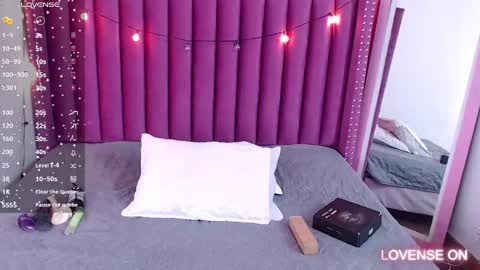 Snapshot of playfuljust_18 chatting on 9, 1, 2025 SAMARA online show from 9, 1, 2025