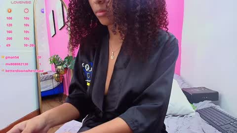 Snapshot of playfuljust_18 chatting on 22, 1, 2025 SAMARA online show from 22, 1, 2025