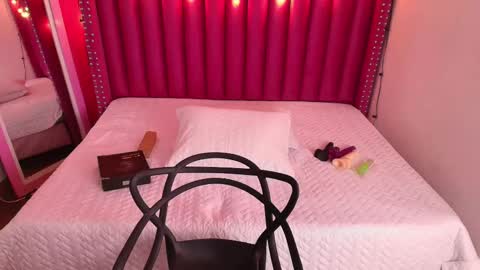 Snapshot of playfuljust_18 chatting on 14, 2, 2025 SAMARA online show from 14, 2, 2025