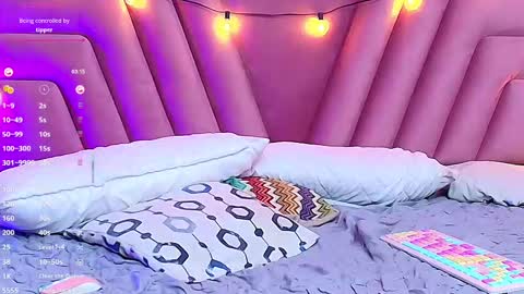 Snapshot of playfuljust_18 chatting on 2, 3, 2025 SAMARA online show from 2, 3, 2025