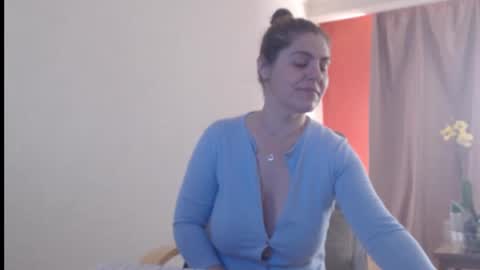 PlayfulSamira online show from 12, 4, 2026