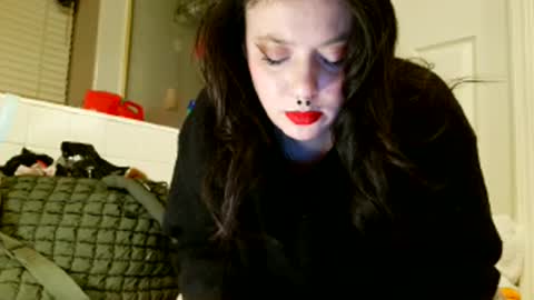 pleasantdinosaurus7537 online show from 1, 2, 2026