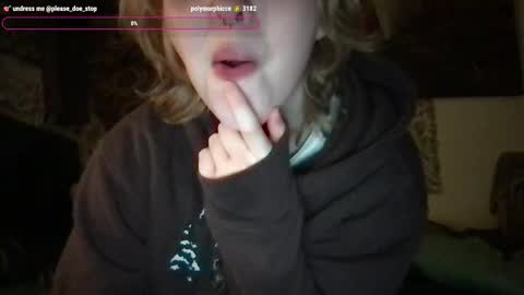 Snapshot of please_doe_stop chatting on 25, 2, 2025 please_doe_stop online show from 25, 2, 2025